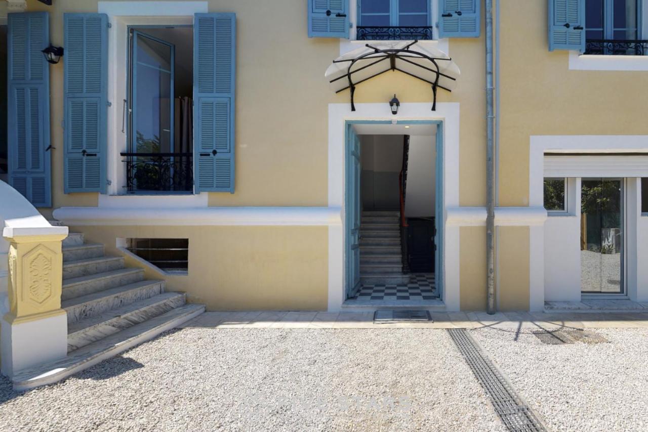 Villa Capriciosa - Five Stars Holiday House Больє-сюр-Мер Екстер'єр фото