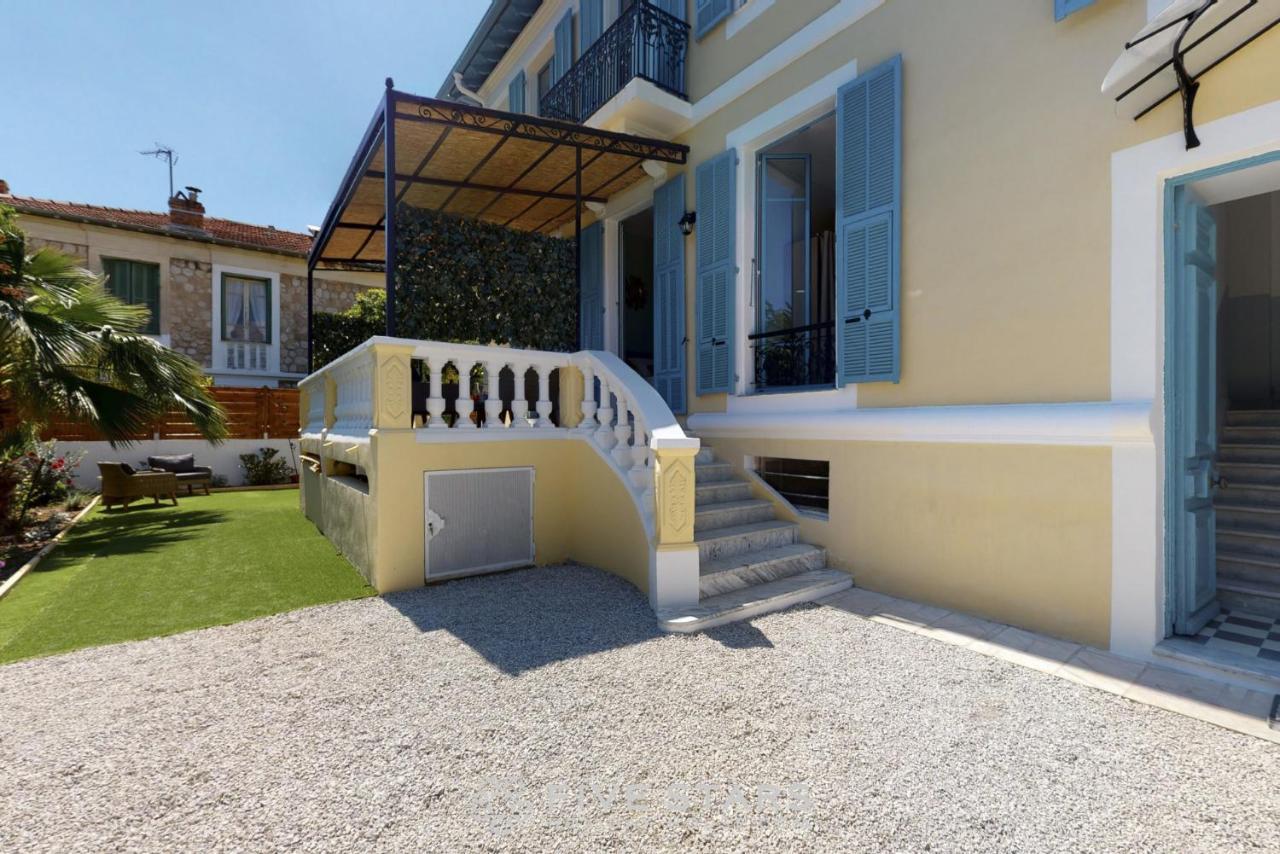Villa Capriciosa - Five Stars Holiday House Больє-сюр-Мер Екстер'єр фото